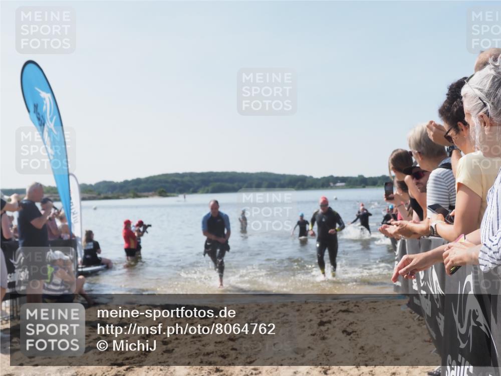 22.06.2025 - Viking Triathlon MichiJ http://msf.ph/oto/8064762 22.06.2025 10:29:21 Schwimmen 11, 30, 33, 243, 458, 612, 652 meine-sportfotos.de