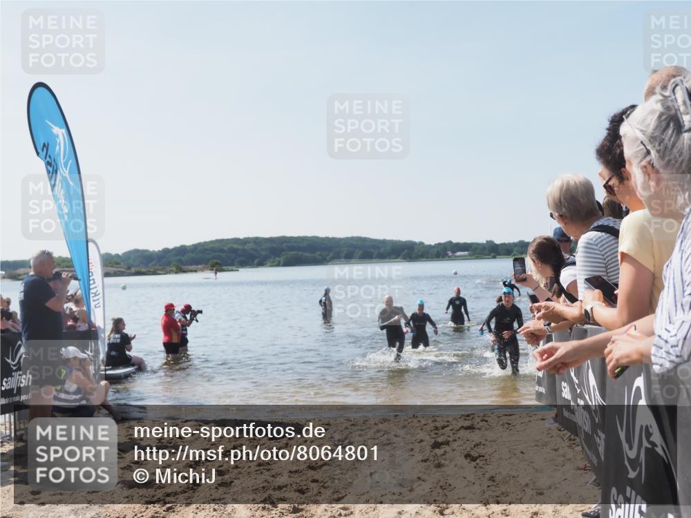 22.06.2025 - Viking Triathlon MichiJ http://msf.ph/oto/8064801 22.06.2025 10:29:25 Schwimmen 6, 11, 30, 33, 243, 612 meine-sportfotos.de