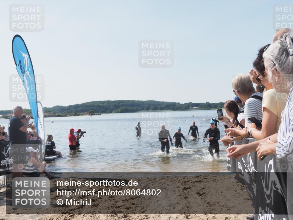 22.06.2025 - Viking Triathlon MichiJ http://msf.ph/oto/8064802 22.06.2025 10:29:26 Schwimmen 6, 11, 30, 33, 243, 612 meine-sportfotos.de