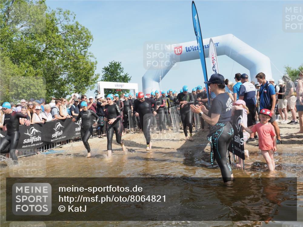 22.06.2025 - Viking Triathlon KatJ http://msf.ph/oto/8064821 22.06.2025 10:04:58 Schwimmen 29, 70, 72, 197, 248, 254, 295, 362, 394, 407, 411, 416, 423, 509, 527, 620 meine-sportfotos.de