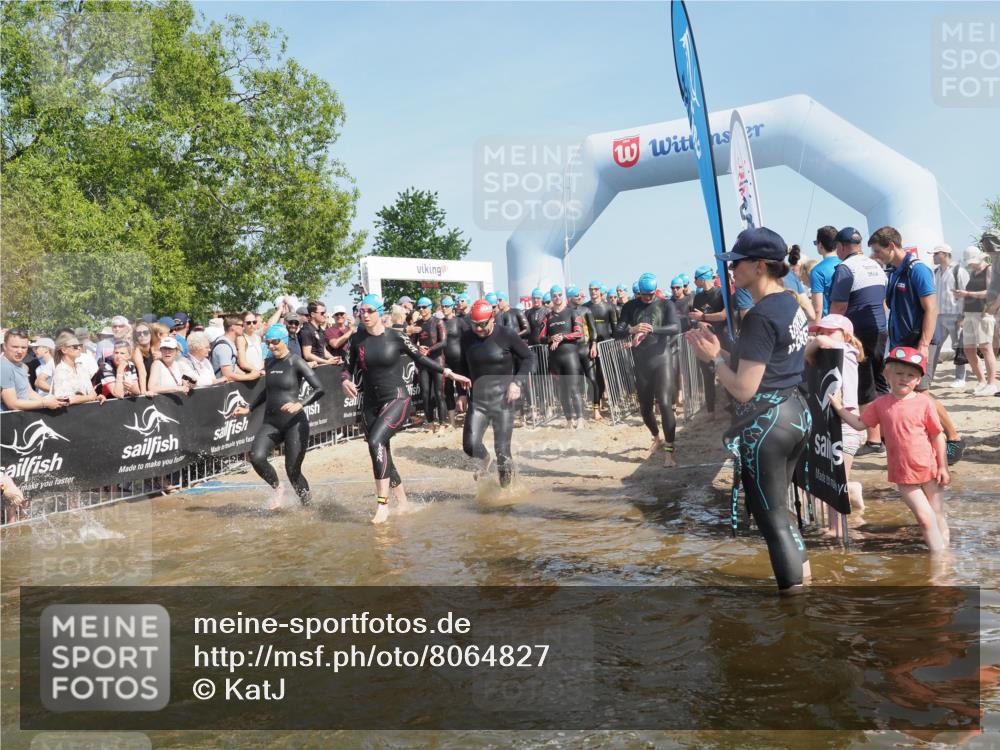22.06.2025 - Viking Triathlon KatJ http://msf.ph/oto/8064827 22.06.2025 10:04:58 Schwimmen 29, 70, 72, 197, 248, 254, 295, 362, 394, 407, 411, 416, 423, 509, 527, 620 meine-sportfotos.de