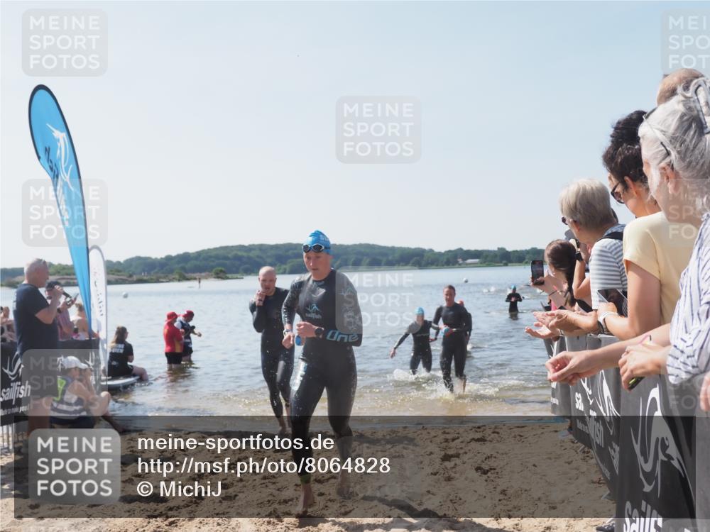 22.06.2025 - Viking Triathlon MichiJ http://msf.ph/oto/8064828 22.06.2025 10:29:28 Schwimmen 6, 11, 30, 33, 243, 612 meine-sportfotos.de