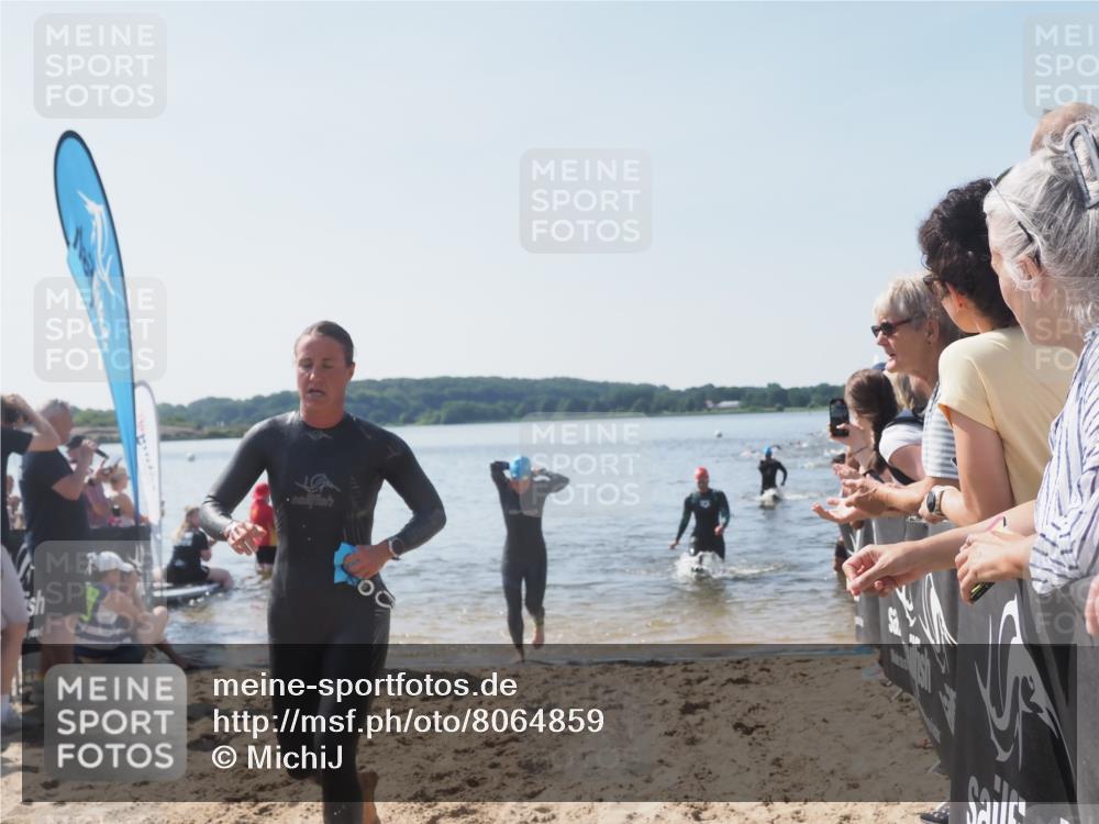 22.06.2025 - Viking Triathlon MichiJ http://msf.ph/oto/8064859 22.06.2025 10:29:32 Schwimmen 6, 30, 243, 612 meine-sportfotos.de
