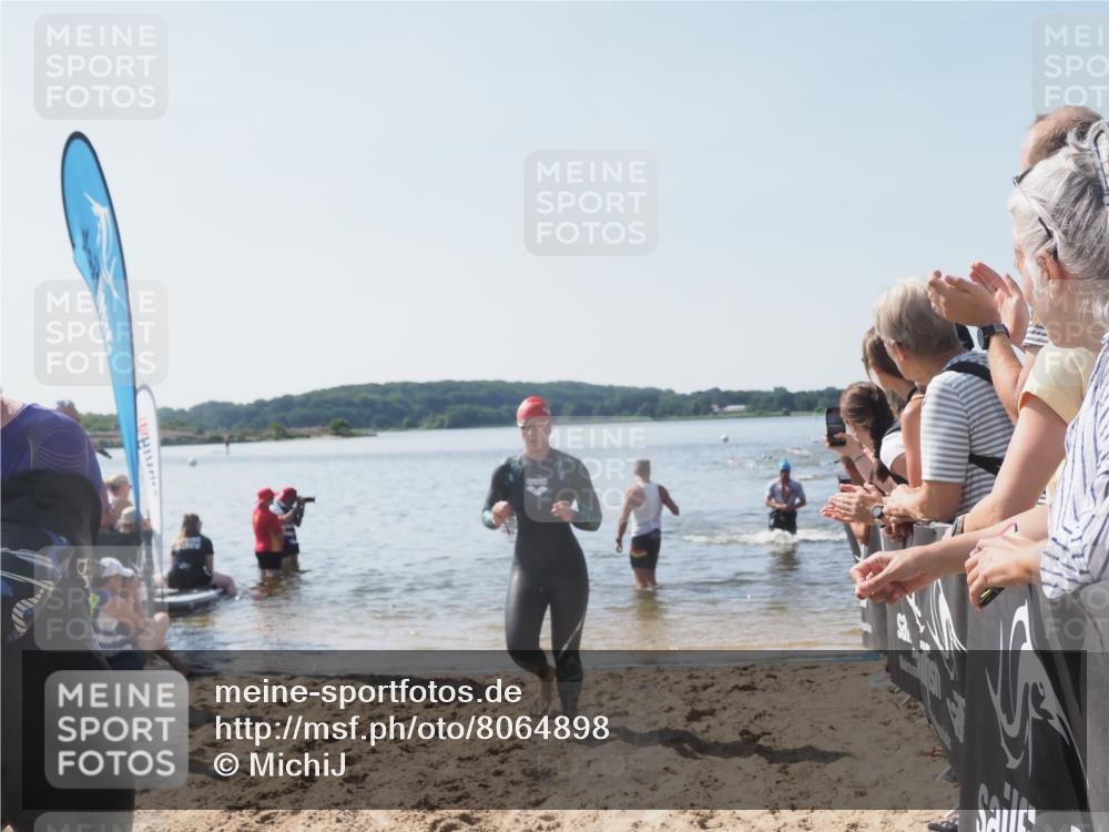 22.06.2025 - Viking Triathlon MichiJ http://msf.ph/oto/8064898 22.06.2025 10:29:37 Schwimmen 6, 612 meine-sportfotos.de