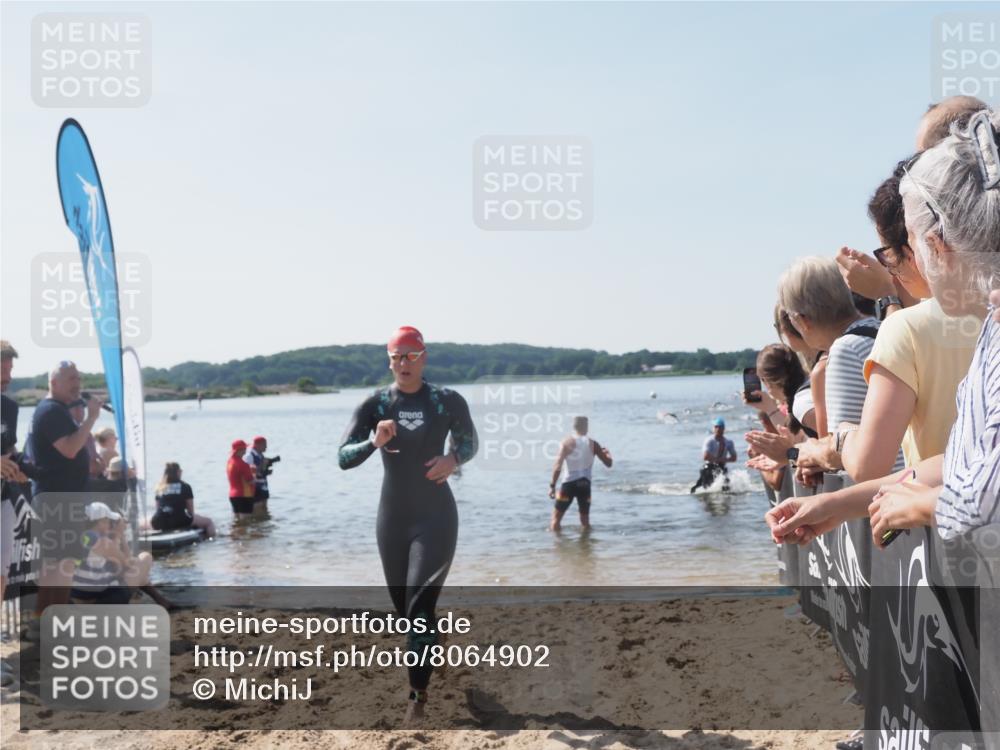 22.06.2025 - Viking Triathlon MichiJ http://msf.ph/oto/8064902 22.06.2025 10:29:37 Schwimmen 6, 612 meine-sportfotos.de