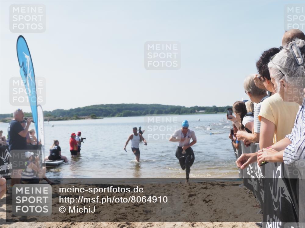 22.06.2025 - Viking Triathlon MichiJ http://msf.ph/oto/8064910 22.06.2025 10:29:42 Schwimmen 6 meine-sportfotos.de