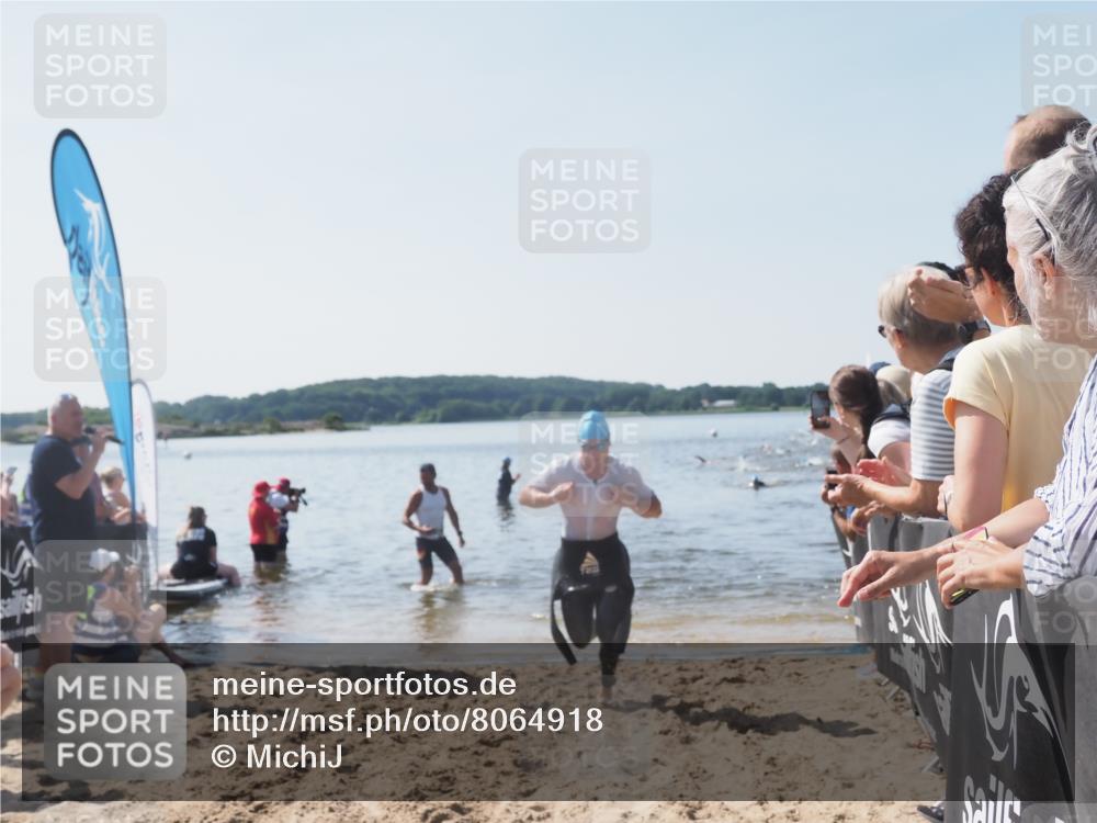 22.06.2025 - Viking Triathlon MichiJ http://msf.ph/oto/8064918 22.06.2025 10:29:42 Schwimmen 6 meine-sportfotos.de
