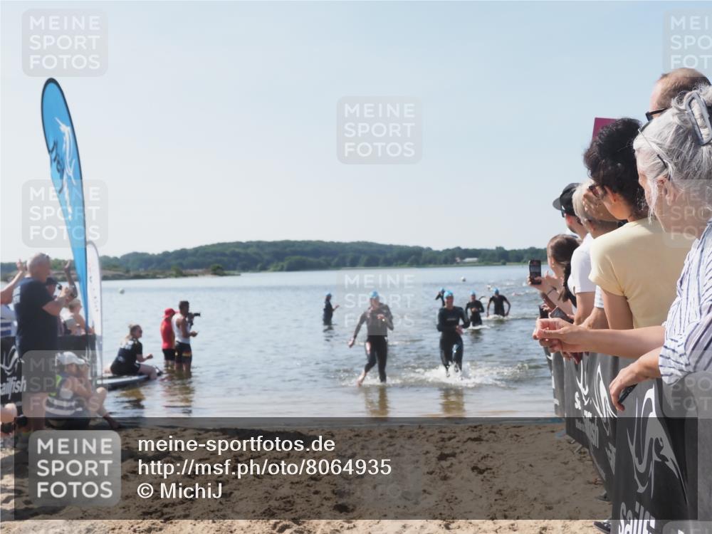 22.06.2025 - Viking Triathlon MichiJ http://msf.ph/oto/8064935 22.06.2025 10:30:01 Schwimmen 175, 203, 264, 299, 374, 473 meine-sportfotos.de