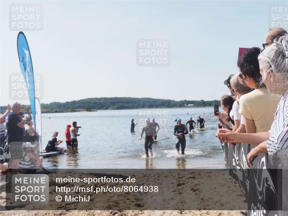 22.06.2025 - Viking Triathlon MichiJ http://msf.ph/oto/8064938 22.06.2025 10:30:01 Schwimmen 175, 203, 264, 299, 374, 473 meine-sportfotos.de