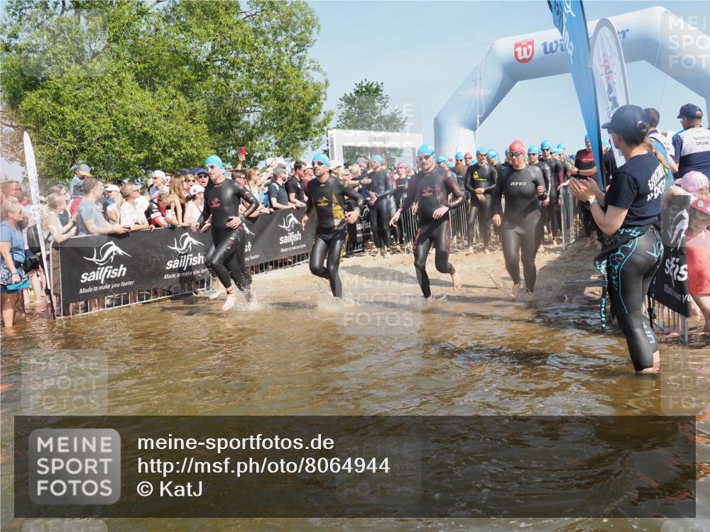 22.06.2025 - Viking Triathlon KatJ http://msf.ph/oto/8064944 22.06.2025 10:05:08 Schwimmen 94, 197, 232, 291, 386, 388, 395, 407, 416, 423, 500, 605, 620, 627 meine-sportfotos.de