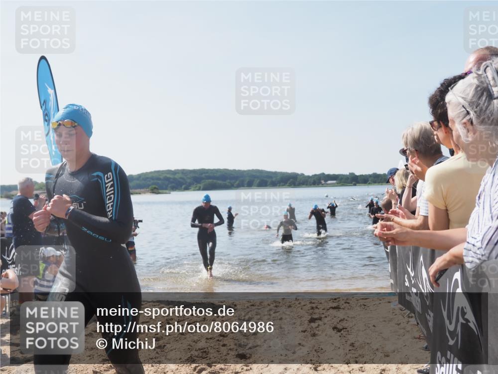 22.06.2025 - Viking Triathlon MichiJ http://msf.ph/oto/8064986 22.06.2025 10:30:06 Schwimmen 132, 175, 203, 264, 374, 491, 626 meine-sportfotos.de