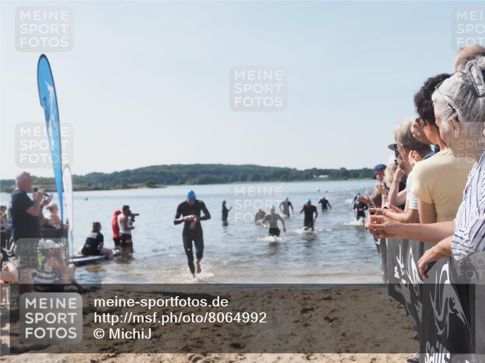 22.06.2025 - Viking Triathlon MichiJ http://msf.ph/oto/8064992 22.06.2025 10:30:07 Schwimmen 132, 175, 203, 264, 374, 491, 626 meine-sportfotos.de