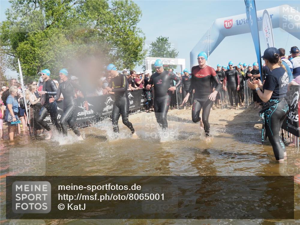 22.06.2025 - Viking Triathlon KatJ http://msf.ph/oto/8065001 22.06.2025 10:05:15 Schwimmen 57, 59, 61, 94, 138, 171, 172, 291, 346, 388, 389, 395, 418, 536, 627 meine-sportfotos.de