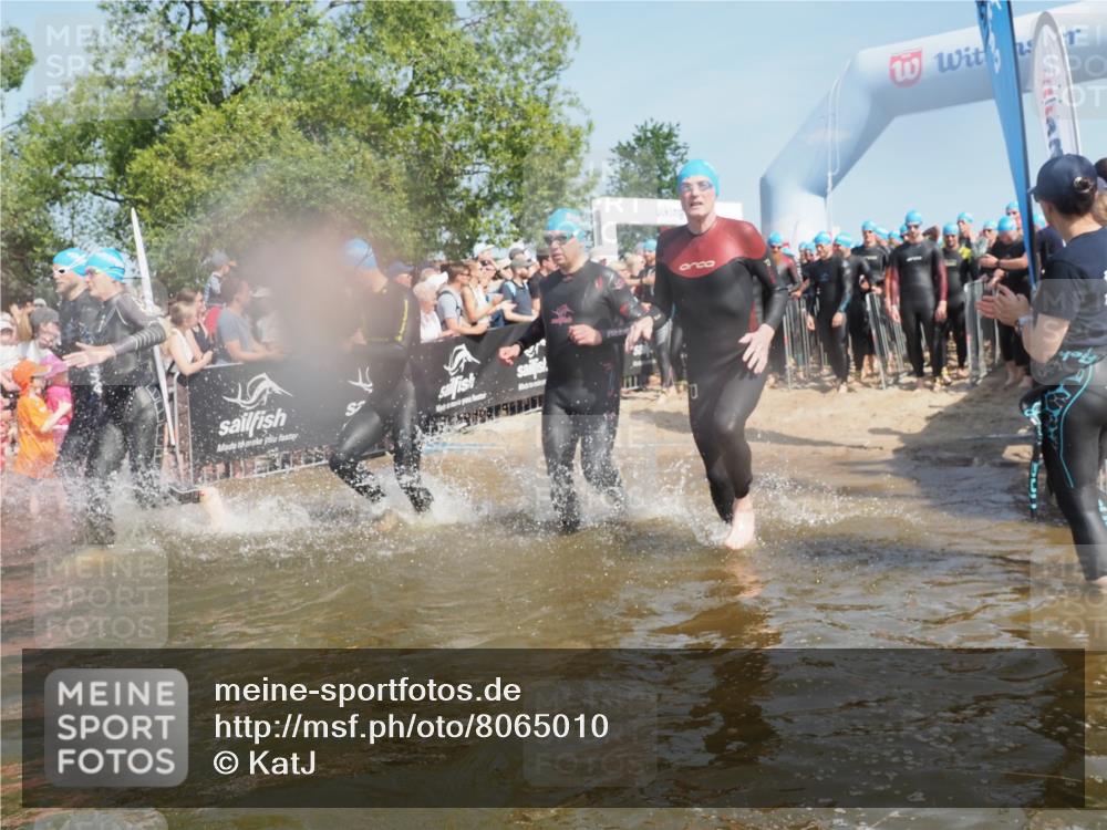 22.06.2025 - Viking Triathlon KatJ http://msf.ph/oto/8065010 22.06.2025 10:05:15 Schwimmen 57, 59, 61, 94, 138, 171, 172, 291, 346, 388, 389, 395, 418, 536, 627 meine-sportfotos.de