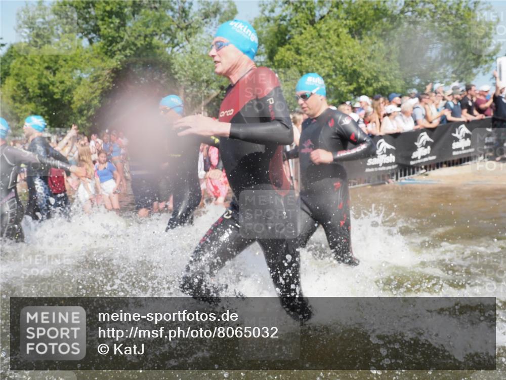 22.06.2025 - Viking Triathlon KatJ http://msf.ph/oto/8065032 22.06.2025 10:05:17 Schwimmen 57, 59, 61, 94, 138, 171, 172, 291, 346, 388, 389, 395, 418, 536, 627 meine-sportfotos.de