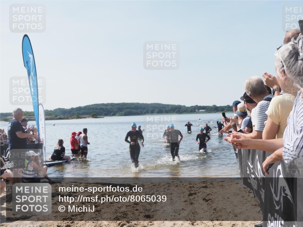 22.06.2025 - Viking Triathlon MichiJ http://msf.ph/oto/8065039 22.06.2025 10:30:12 Schwimmen 132, 175, 203, 374, 381, 491, 626, 643 meine-sportfotos.de