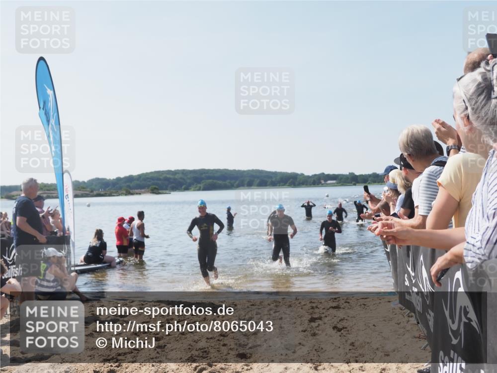 22.06.2025 - Viking Triathlon MichiJ http://msf.ph/oto/8065043 22.06.2025 10:30:12 Schwimmen 132, 175, 203, 374, 381, 491, 626, 643 meine-sportfotos.de