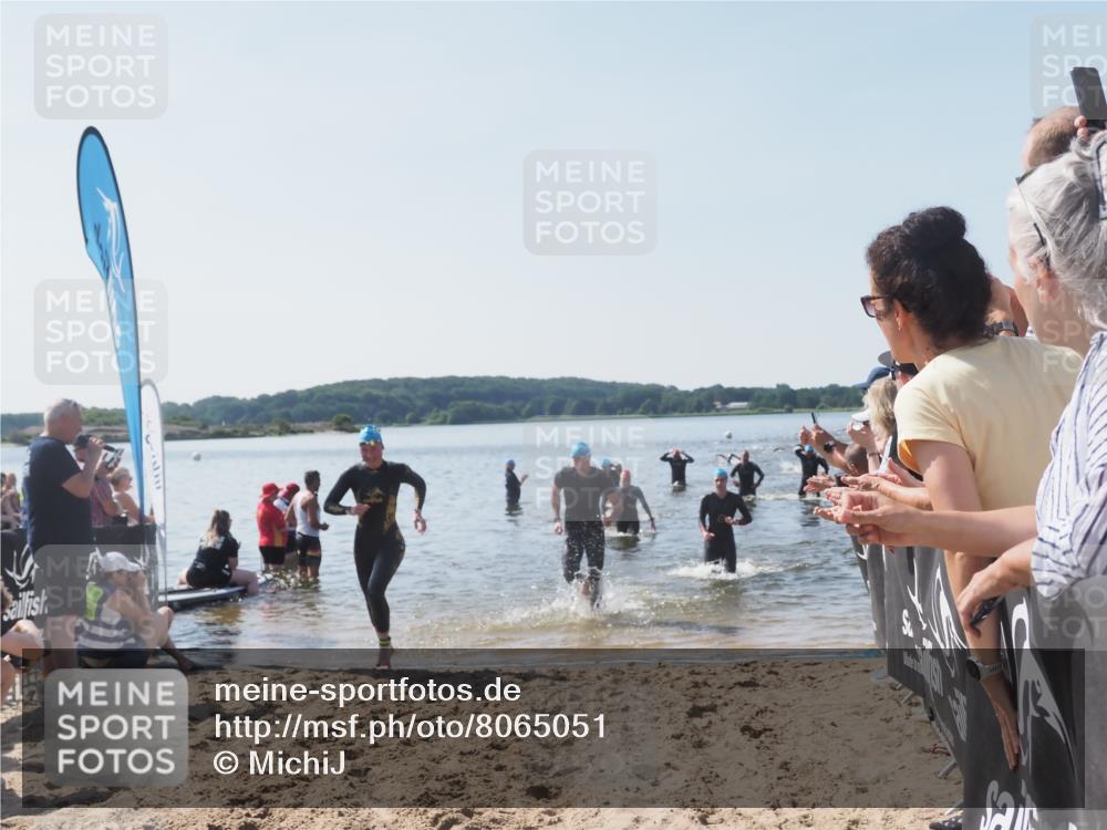 22.06.2025 - Viking Triathlon MichiJ http://msf.ph/oto/8065051 22.06.2025 10:30:13 Schwimmen 132, 175, 203, 374, 381, 491, 626, 643 meine-sportfotos.de