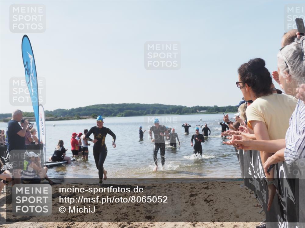 22.06.2025 - Viking Triathlon MichiJ http://msf.ph/oto/8065052 22.06.2025 10:30:13 Schwimmen 132, 175, 203, 374, 381, 491, 626, 643 meine-sportfotos.de