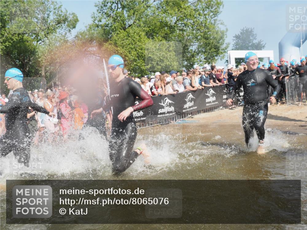 22.06.2025 - Viking Triathlon KatJ http://msf.ph/oto/8065076 22.06.2025 10:05:20 Schwimmen 57, 59, 61, 138, 171, 172, 228, 314, 346, 389, 418, 437, 536, 601, 655 meine-sportfotos.de