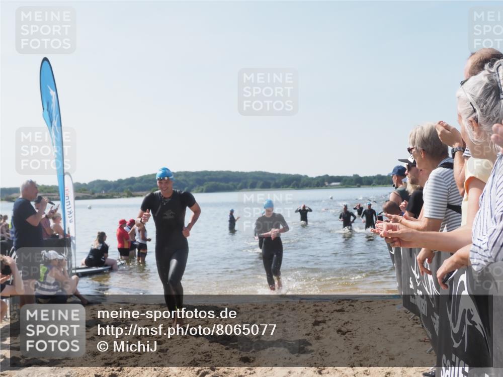 22.06.2025 - Viking Triathlon MichiJ http://msf.ph/oto/8065077 22.06.2025 10:30:16 Schwimmen 132, 175, 203, 374, 381, 491, 626, 643 meine-sportfotos.de