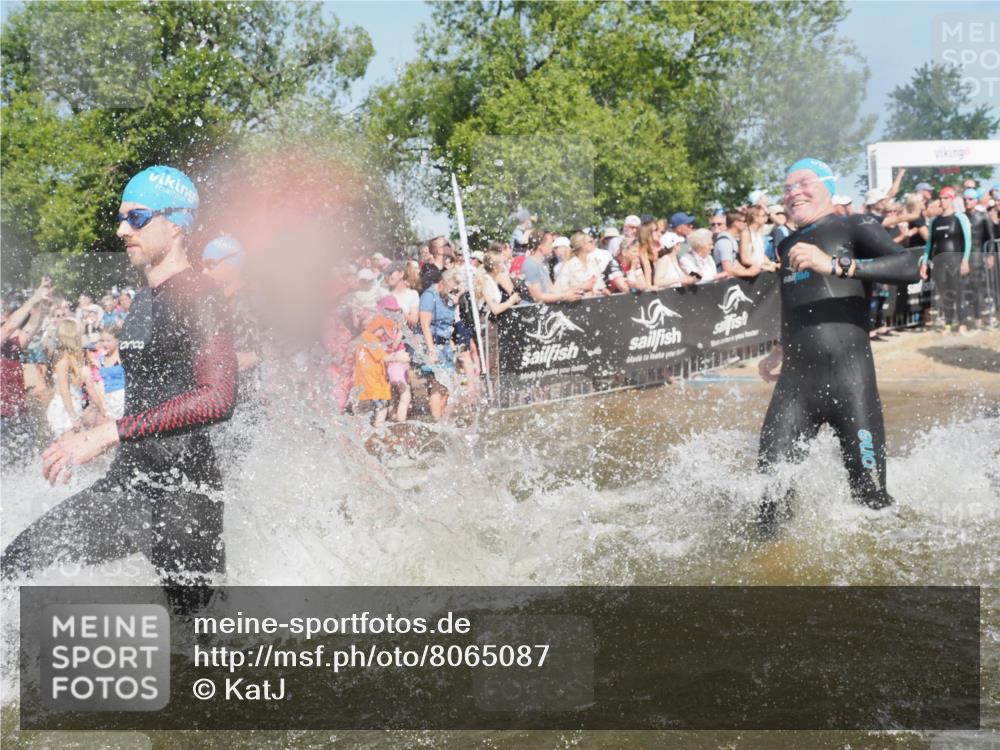 22.06.2025 - Viking Triathlon KatJ http://msf.ph/oto/8065087 22.06.2025 10:05:20 Schwimmen 57, 59, 61, 138, 171, 172, 228, 314, 346, 389, 418, 437, 536, 601, 655 meine-sportfotos.de