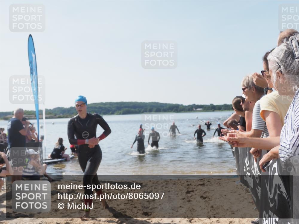 22.06.2025 - Viking Triathlon MichiJ http://msf.ph/oto/8065097 22.06.2025 10:30:18 Schwimmen 132, 374, 381, 491, 626, 643 meine-sportfotos.de