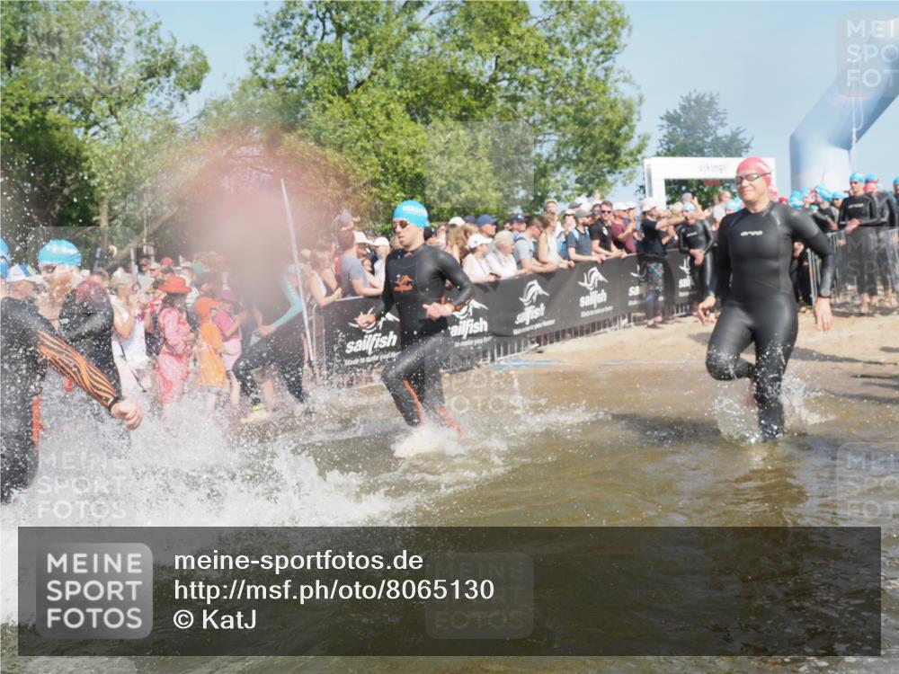 22.06.2025 - Viking Triathlon KatJ http://msf.ph/oto/8065130 22.06.2025 10:05:24 Schwimmen 57, 59, 61, 138, 150, 171, 172, 228, 314, 346, 389, 418, 437, 536, 601, 655 meine-sportfotos.de
