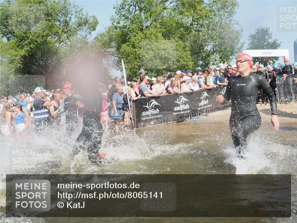 22.06.2025 - Viking Triathlon KatJ http://msf.ph/oto/8065141 22.06.2025 10:05:25 Schwimmen 57, 59, 61, 138, 150, 167, 181, 228, 314, 437, 536, 538, 601, 654, 655 meine-sportfotos.de
