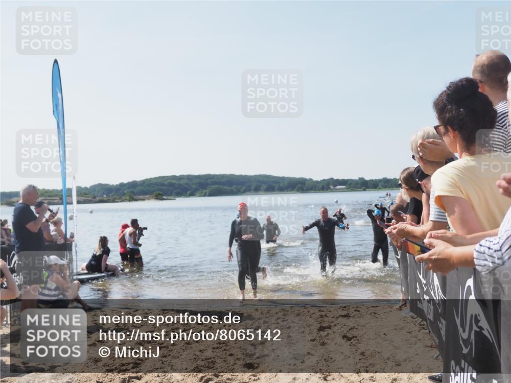 22.06.2025 - Viking Triathlon MichiJ http://msf.ph/oto/8065142 22.06.2025 10:30:23 Schwimmen 132, 381, 393, 491, 551, 626, 643 meine-sportfotos.de