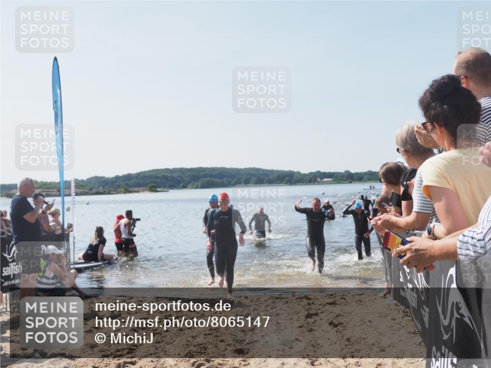 22.06.2025 - Viking Triathlon MichiJ http://msf.ph/oto/8065147 22.06.2025 10:30:24 Schwimmen 132, 381, 393, 491, 551, 626, 643 meine-sportfotos.de