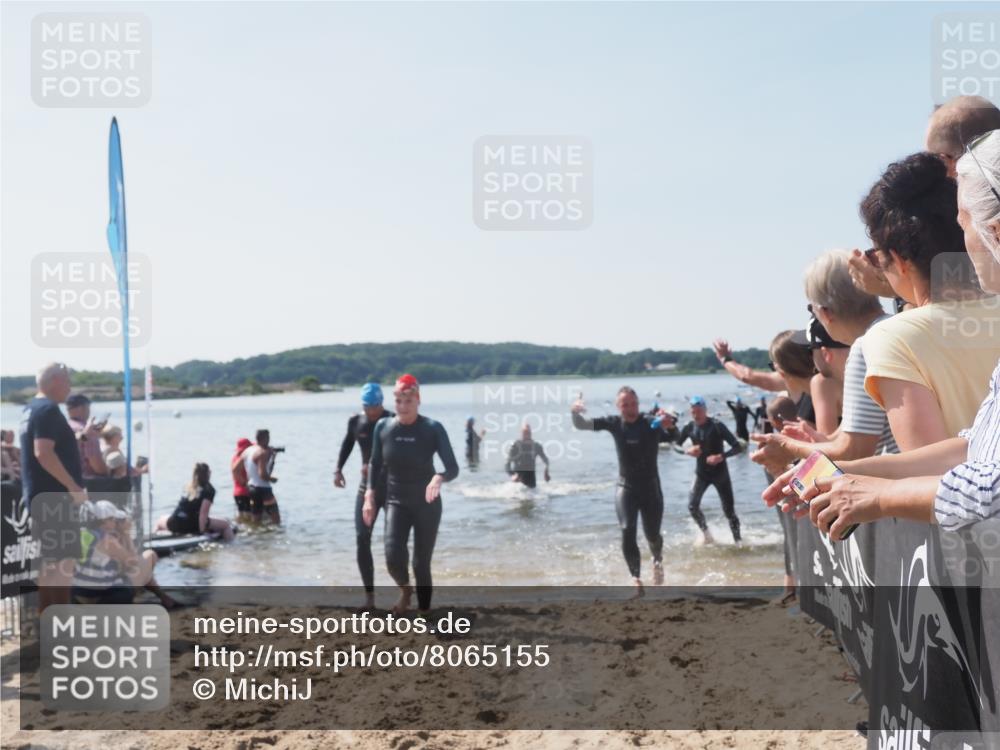 22.06.2025 - Viking Triathlon MichiJ http://msf.ph/oto/8065155 22.06.2025 10:30:24 Schwimmen 132, 381, 393, 491, 551, 626, 643 meine-sportfotos.de