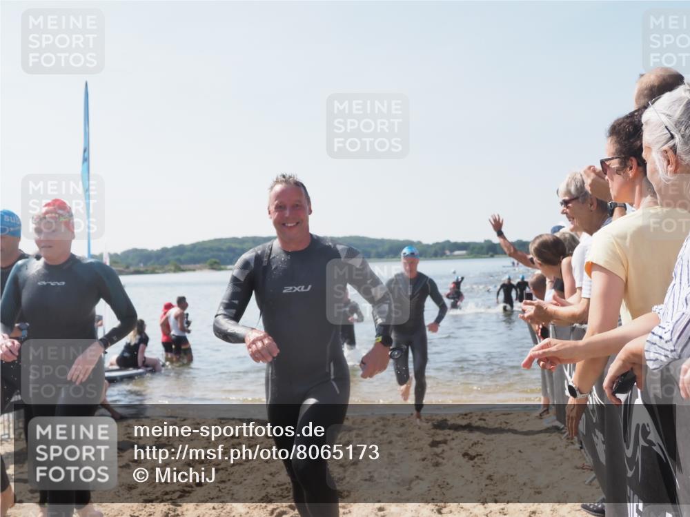 22.06.2025 - Viking Triathlon MichiJ http://msf.ph/oto/8065173 22.06.2025 10:30:26 Schwimmen 132, 381, 393, 491, 551, 626, 643 meine-sportfotos.de