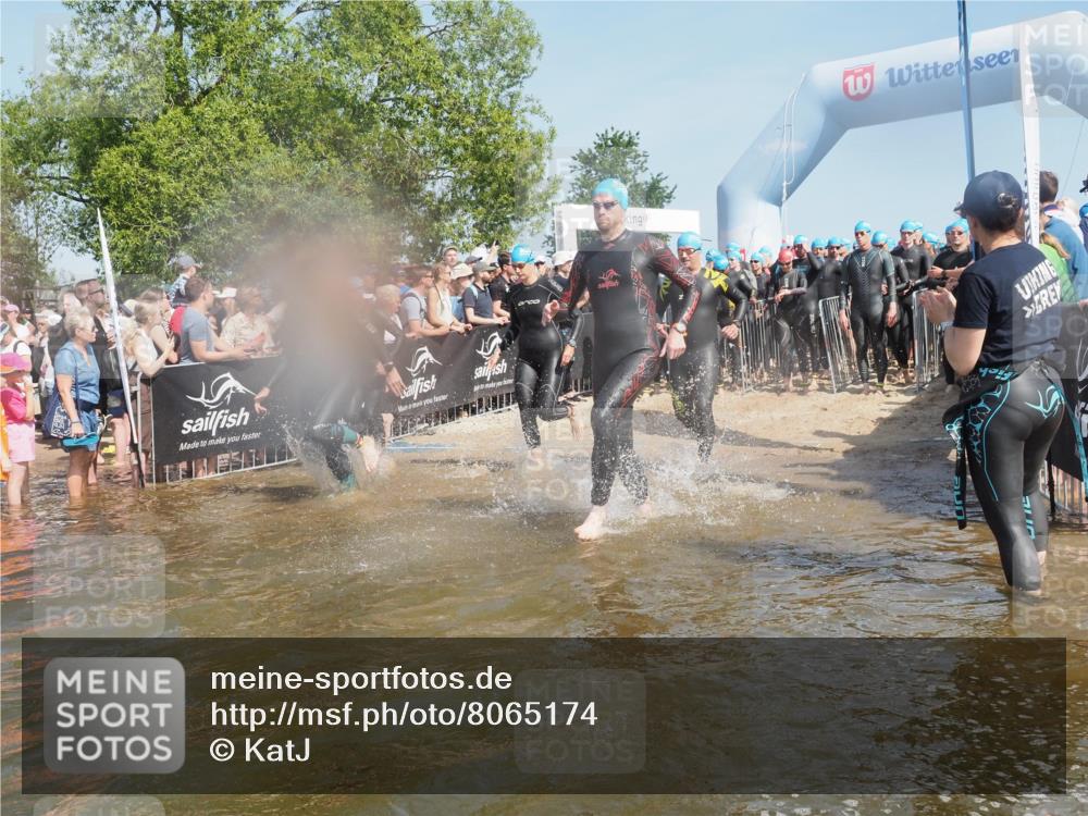 22.06.2025 - Viking Triathlon KatJ http://msf.ph/oto/8065174 22.06.2025 10:05:29 Schwimmen 22, 61, 150, 167, 181, 210, 228, 314, 437, 439, 462, 538, 601, 603, 654, 655 meine-sportfotos.de