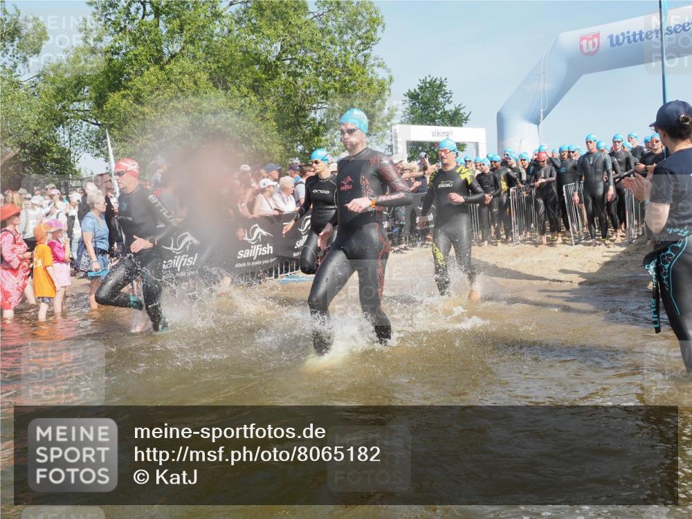 22.06.2025 - Viking Triathlon KatJ http://msf.ph/oto/8065182 22.06.2025 10:05:29 Schwimmen 22, 61, 150, 167, 181, 210, 228, 314, 437, 439, 462, 538, 601, 603, 654, 655 meine-sportfotos.de