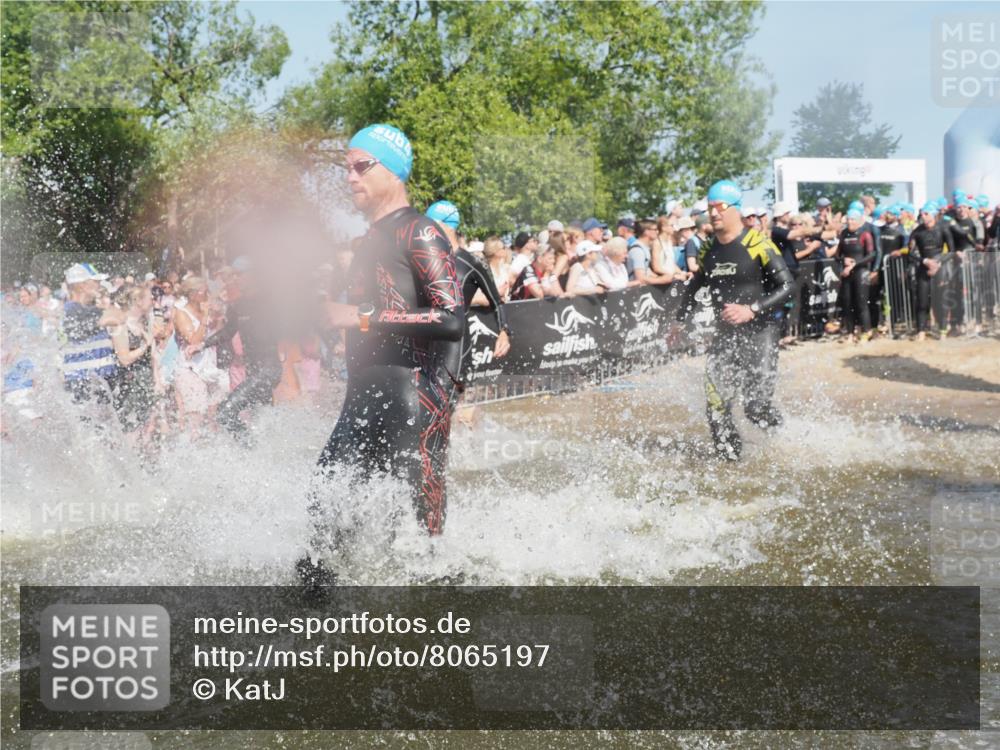 22.06.2025 - Viking Triathlon KatJ http://msf.ph/oto/8065197 22.06.2025 10:05:30 Schwimmen 22, 150, 167, 181, 210, 228, 314, 437, 439, 462, 538, 601, 603, 654, 655 meine-sportfotos.de