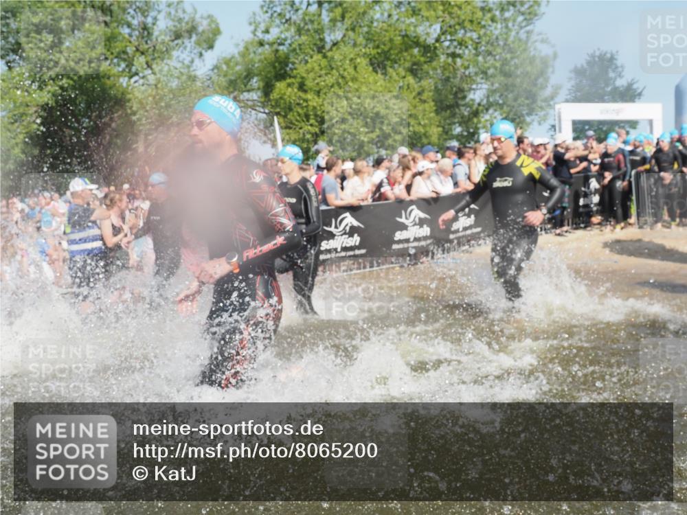 22.06.2025 - Viking Triathlon KatJ http://msf.ph/oto/8065200 22.06.2025 10:05:30 Schwimmen 22, 150, 167, 181, 210, 228, 314, 437, 439, 462, 538, 601, 603, 654, 655 meine-sportfotos.de