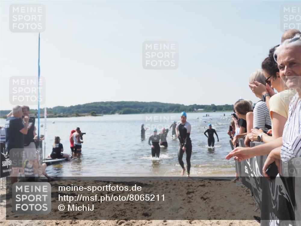 22.06.2025 - Viking Triathlon MichiJ http://msf.ph/oto/8065211 22.06.2025 10:30:37 Schwimmen 13, 188, 393, 551, 630, 651 meine-sportfotos.de