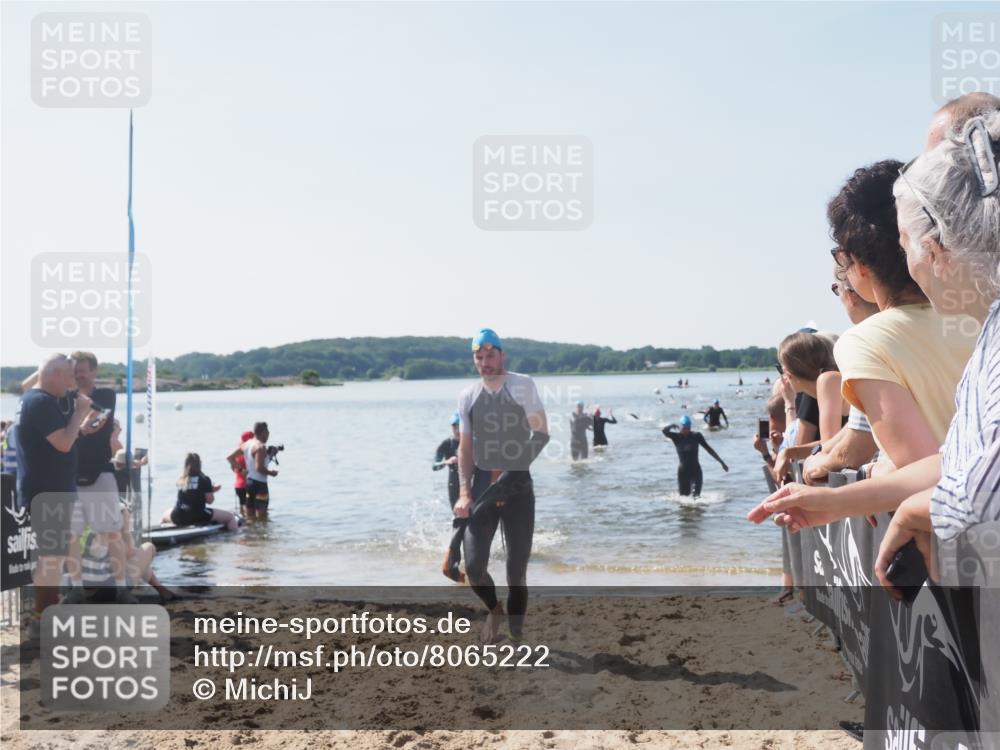 22.06.2025 - Viking Triathlon MichiJ http://msf.ph/oto/8065222 22.06.2025 10:30:39 Schwimmen 13, 188, 393, 444, 551, 630, 651 meine-sportfotos.de