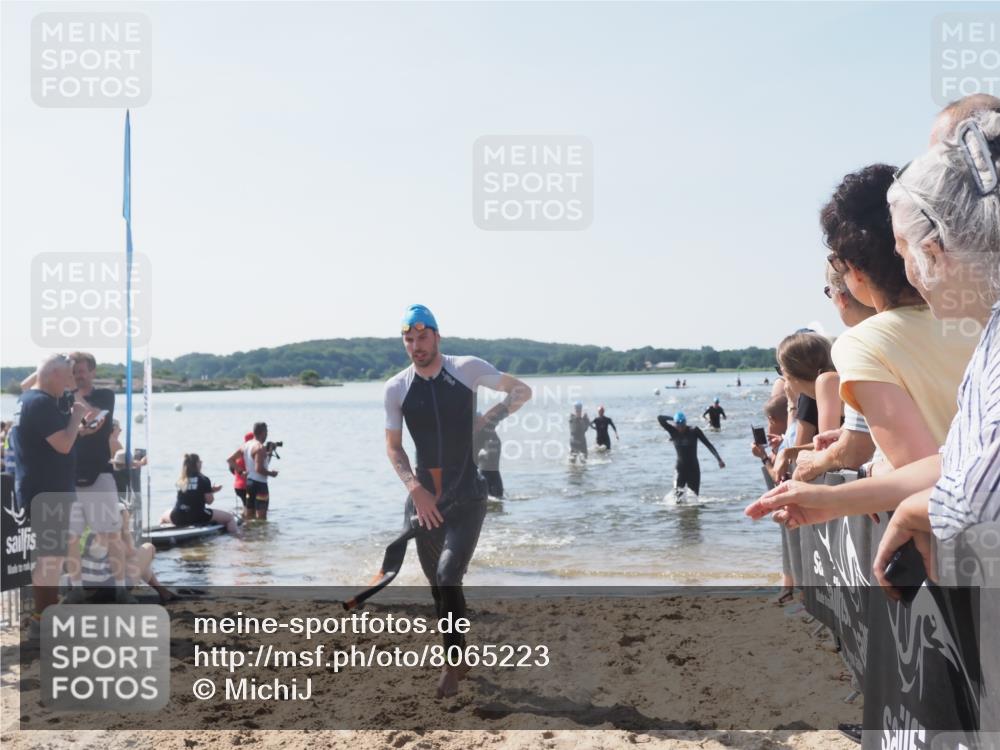 22.06.2025 - Viking Triathlon MichiJ http://msf.ph/oto/8065223 22.06.2025 10:30:39 Schwimmen 13, 188, 393, 444, 551, 630, 651 meine-sportfotos.de