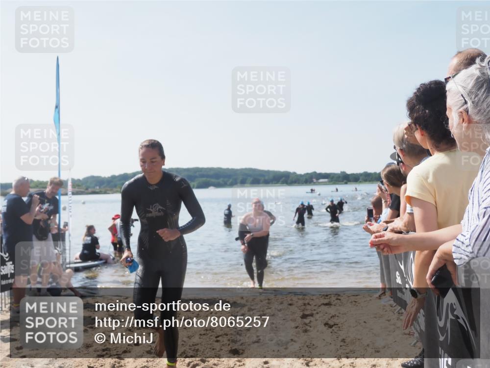 22.06.2025 - Viking Triathlon MichiJ http://msf.ph/oto/8065257 22.06.2025 10:30:47 Schwimmen 13, 45, 162, 188, 444, 630, 651 meine-sportfotos.de