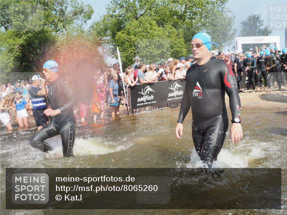 22.06.2025 - Viking Triathlon KatJ http://msf.ph/oto/8065260 22.06.2025 10:05:36 Schwimmen 22, 65, 83, 150, 167, 181, 210, 361, 439, 462, 511, 538, 553, 603, 654 meine-sportfotos.de