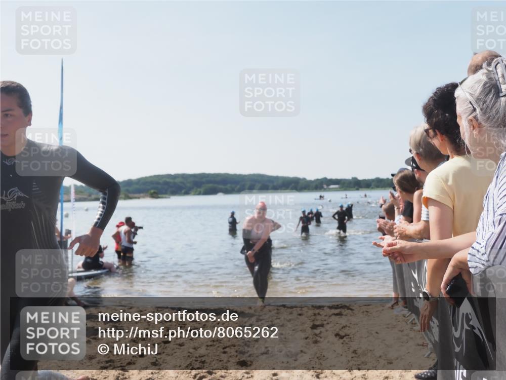 22.06.2025 - Viking Triathlon MichiJ http://msf.ph/oto/8065262 22.06.2025 10:30:48 Schwimmen 13, 45, 162, 188, 444, 510, 630, 651 meine-sportfotos.de