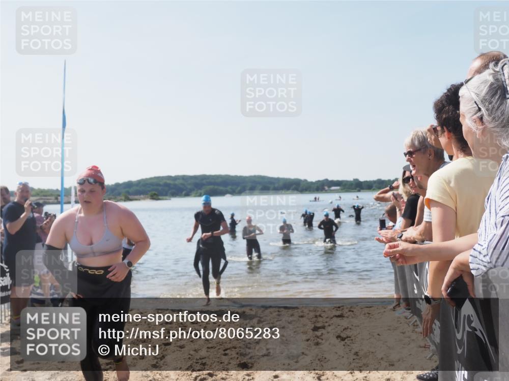 22.06.2025 - Viking Triathlon MichiJ http://msf.ph/oto/8065283 22.06.2025 10:30:50 Schwimmen 45, 162, 188, 444, 510, 630, 651 meine-sportfotos.de