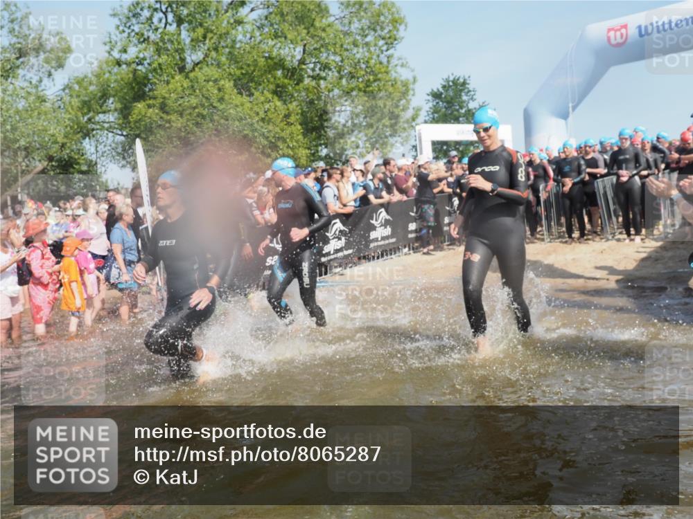22.06.2025 - Viking Triathlon KatJ http://msf.ph/oto/8065287 22.06.2025 10:05:39 Schwimmen 22, 65, 83, 135, 167, 181, 194, 210, 361, 379, 439, 462, 511, 517, 538, 553, 603, 653, 654 meine-sportfotos.de