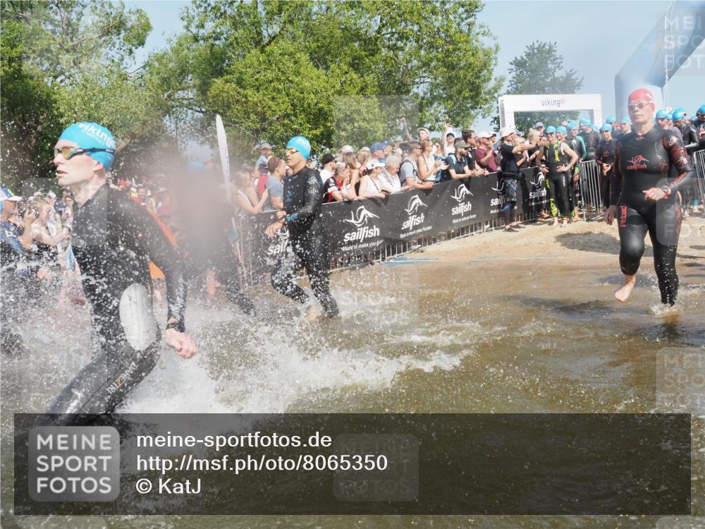 22.06.2025 - Viking Triathlon KatJ http://msf.ph/oto/8065350 22.06.2025 10:05:43 Schwimmen 22, 65, 83, 135, 194, 210, 361, 379, 439, 462, 511, 517, 553, 653 meine-sportfotos.de