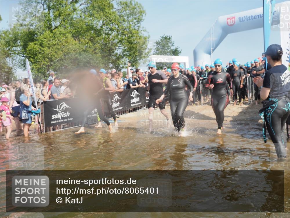 22.06.2025 - Viking Triathlon KatJ http://msf.ph/oto/8065401 22.06.2025 10:05:49 Schwimmen 68, 128, 135, 194, 211, 275, 379, 397, 441, 442, 465, 517, 530, 633, 653 meine-sportfotos.de