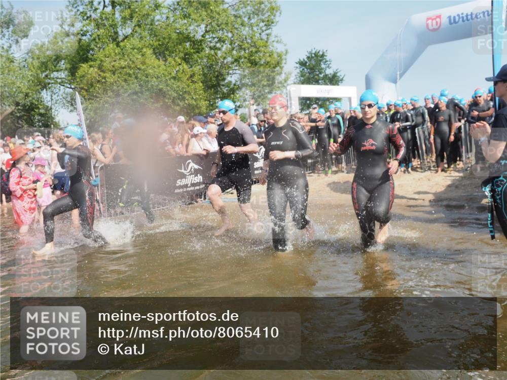 22.06.2025 - Viking Triathlon KatJ http://msf.ph/oto/8065410 22.06.2025 10:05:49 Schwimmen 68, 128, 135, 194, 211, 275, 379, 397, 441, 442, 465, 517, 530, 633, 653 meine-sportfotos.de