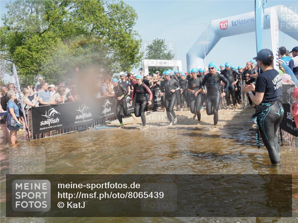 22.06.2025 - Viking Triathlon KatJ http://msf.ph/oto/8065439 22.06.2025 10:05:53 Schwimmen 68, 128, 211, 275, 397, 441, 442, 465, 530, 633 meine-sportfotos.de