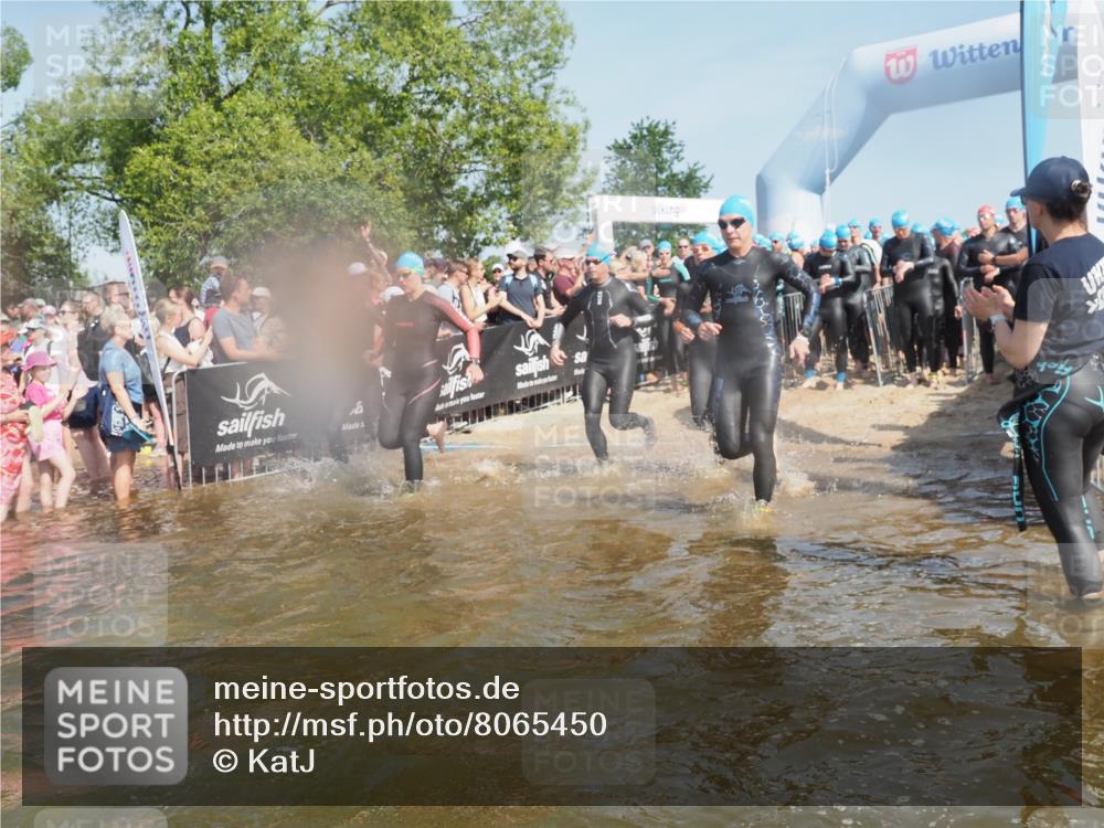 22.06.2025 - Viking Triathlon KatJ http://msf.ph/oto/8065450 22.06.2025 10:05:53 Schwimmen 68, 128, 211, 275, 397, 441, 442, 465, 530, 633 meine-sportfotos.de